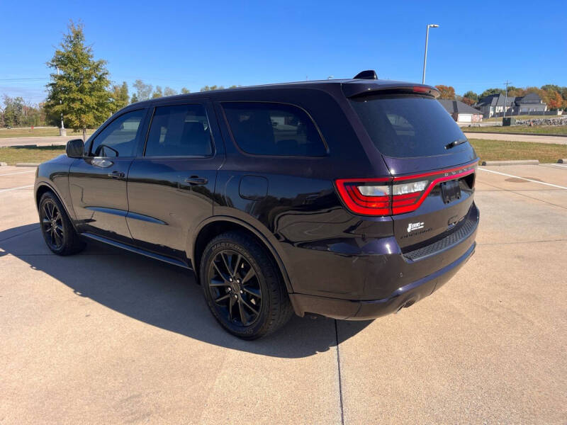 2018 Dodge Durango R/T photo 2