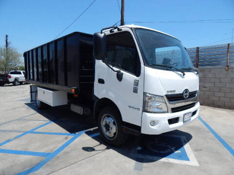 2013 Hino 195