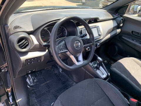 2020 Nissan Kicks S