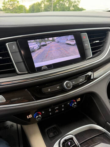 2021 Buick Enclave Essence