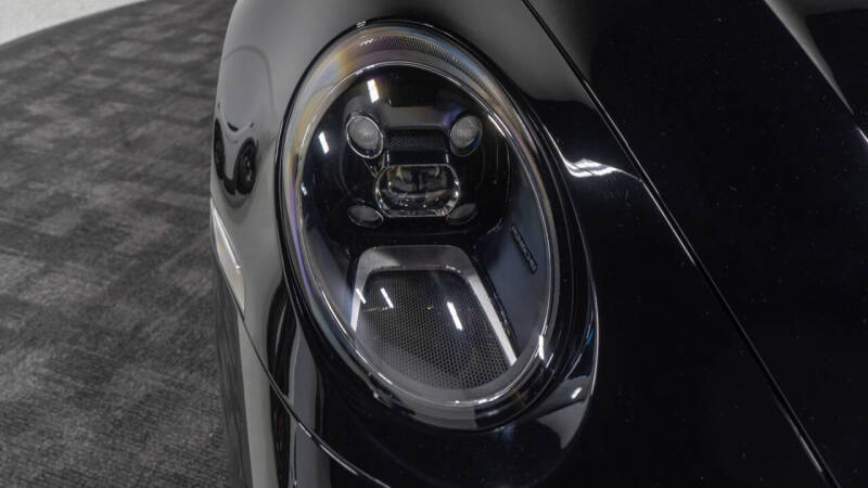 2022 Porsche 911 Carrera