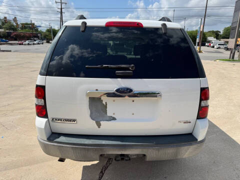 2006 Ford Explorer XLS