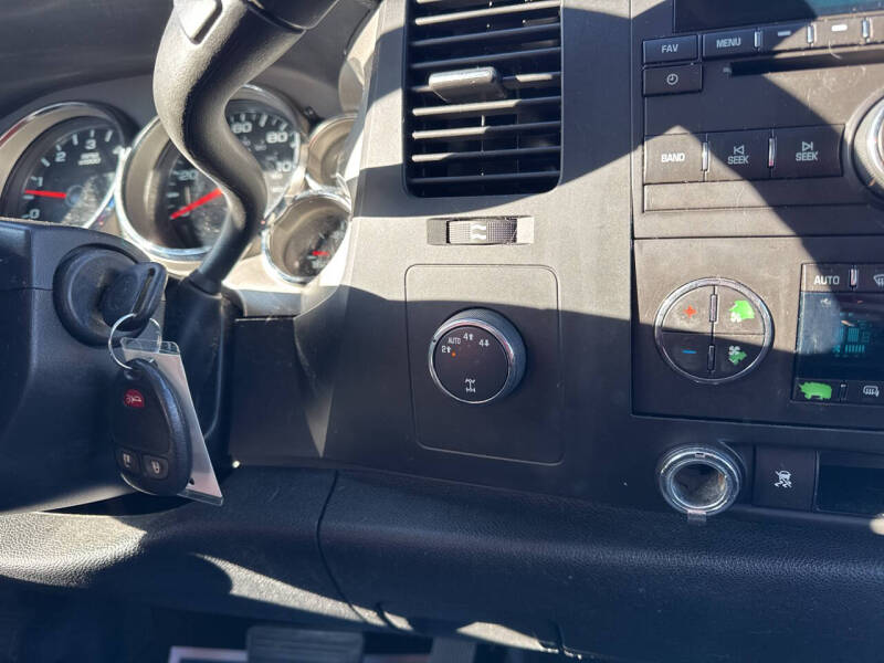 2009 Chevrolet Silverado 1500 1LT photo 32