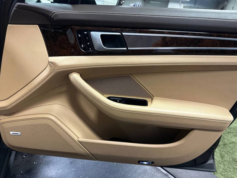 2018 Porsche Panamera