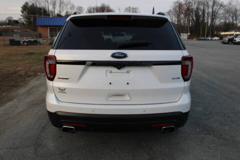 2016 Ford Explorer Sport