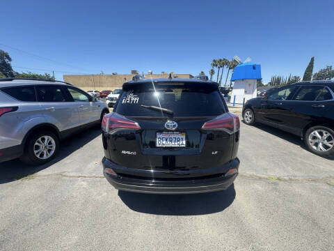 2018 Toyota RAV4 LE