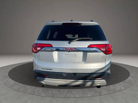 2018 GMC Acadia SLE-2