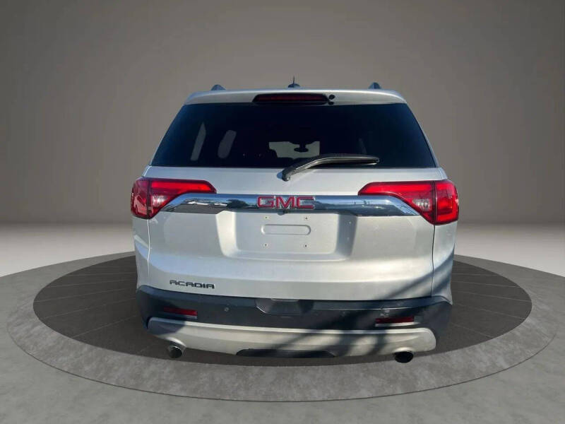 2018 GMC Acadia SLE-2