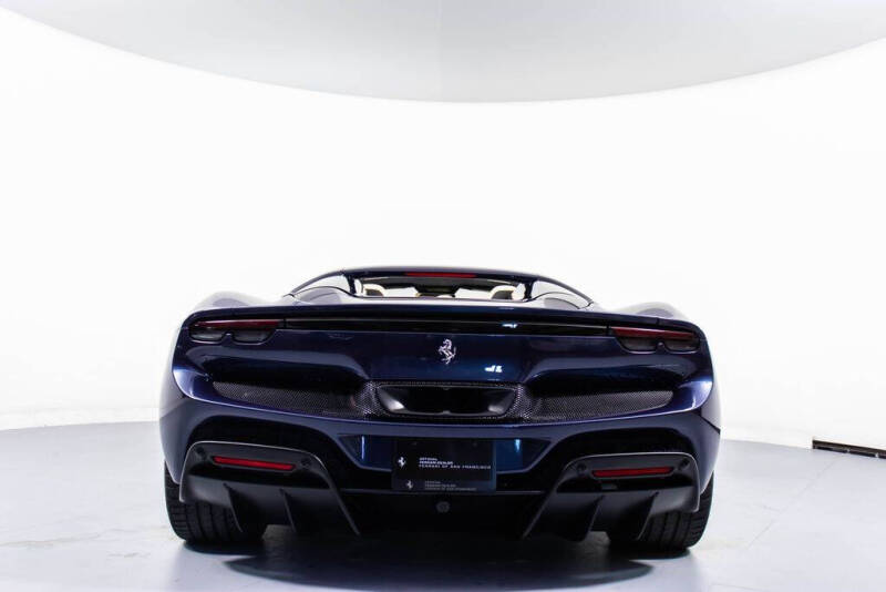 2024 Ferrari 296 GTS