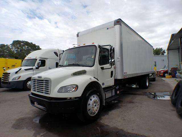2015 Freightliner M2 106