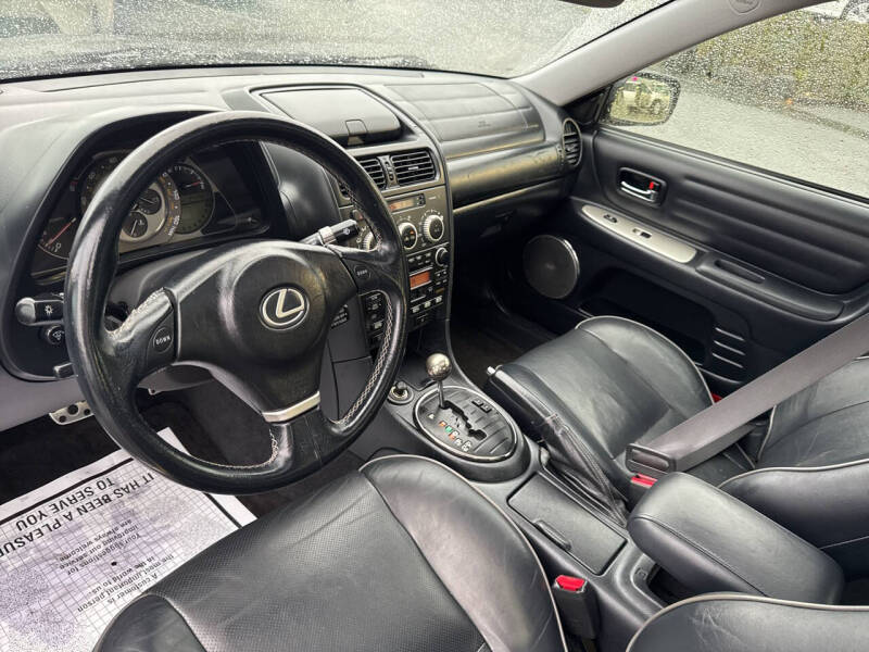 2004 Lexus IS 300