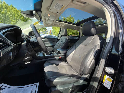 2020 Ford Edge Titanium