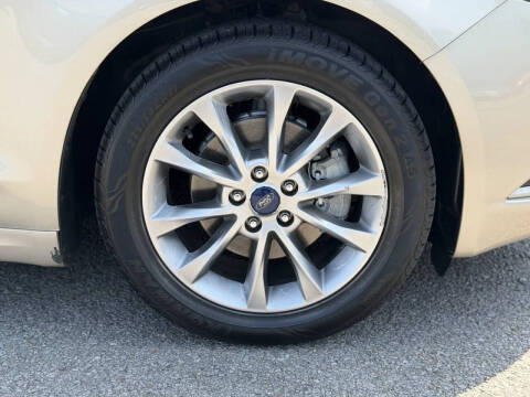 2017 Ford Fusion SE
