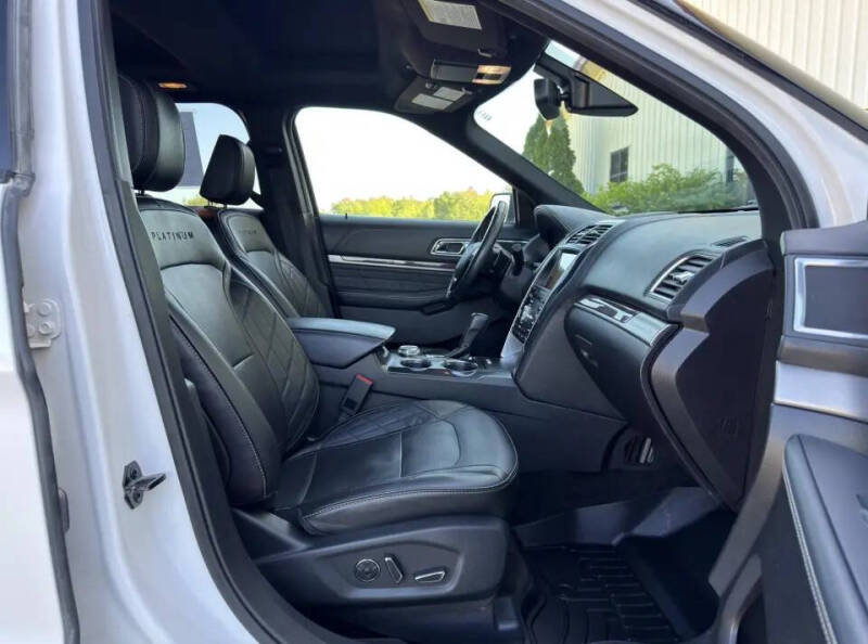 2018 Ford Explorer Platinum