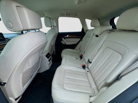 2021 Audi Q5 quattro Premium 45 TFSI