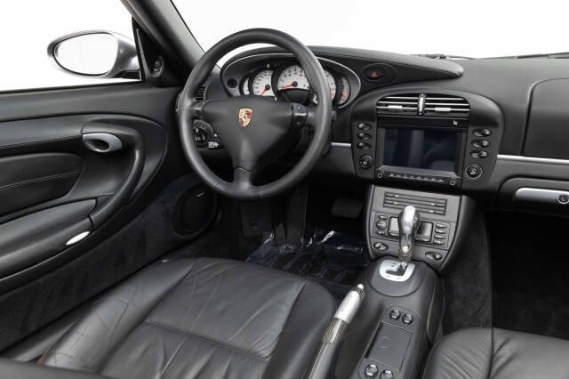 2004 Porsche 911 Carrera