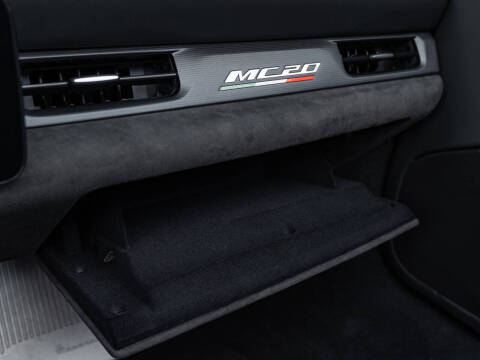 2023 Maserati MC20 Cielo