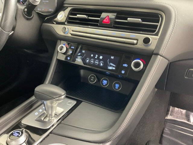 2025 Genesis G70