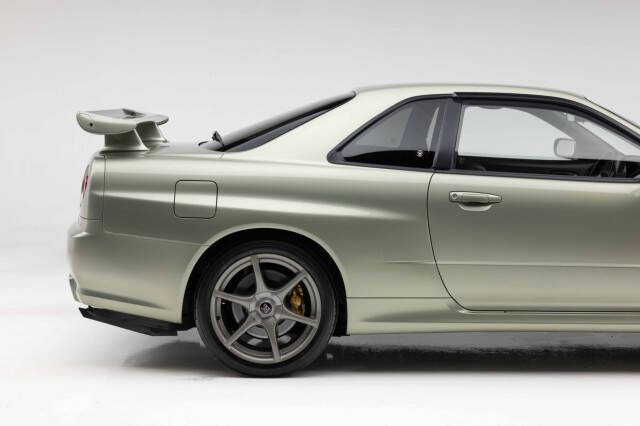 2002 Nissan GT-R
