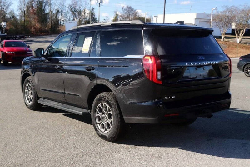 2025 Ford Expedition Active