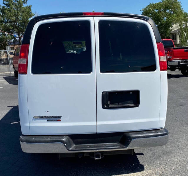 2013 Chevrolet Express LT 1500