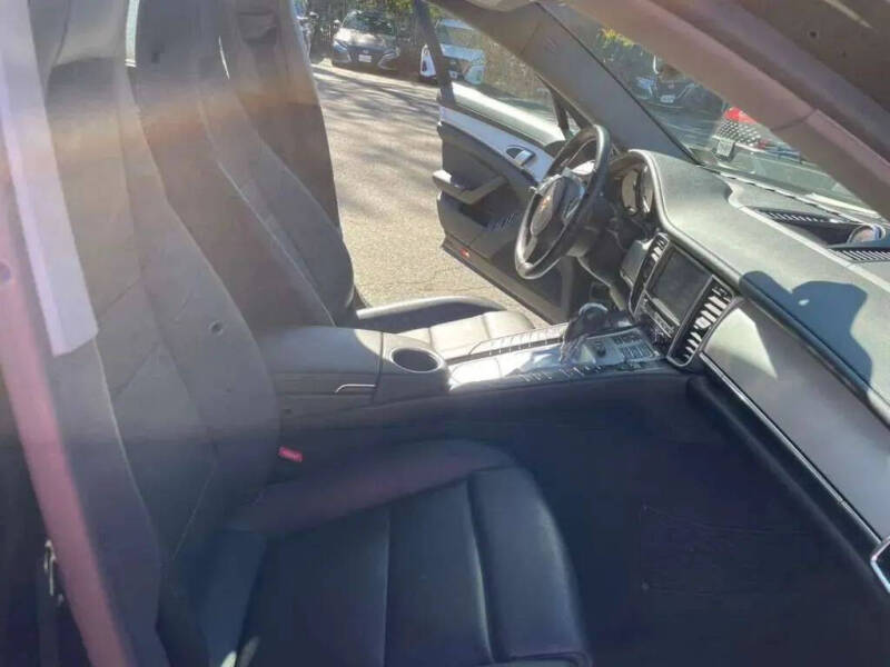 2012 Porsche Panamera