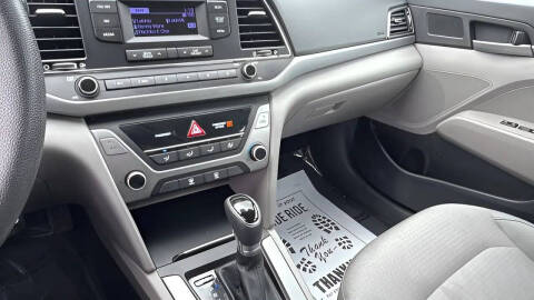 2017 Hyundai Elantra