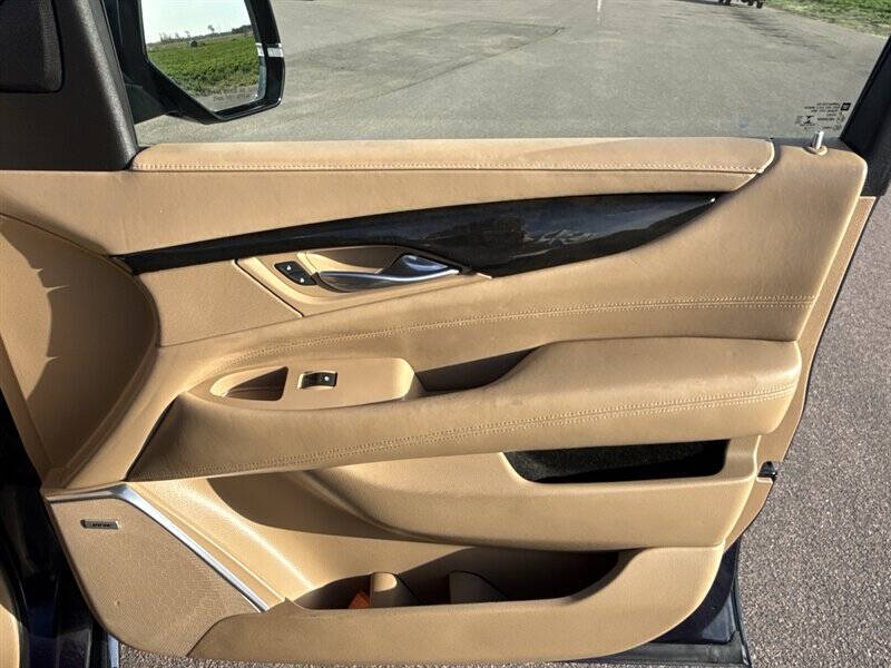 2018 Cadillac Escalade ESV Platinum