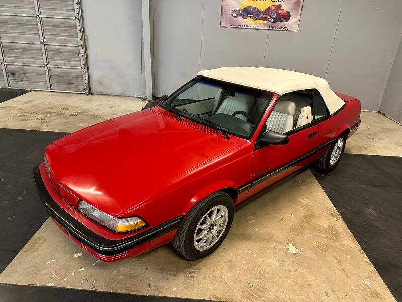 1991 Pontiac Sunbird LE