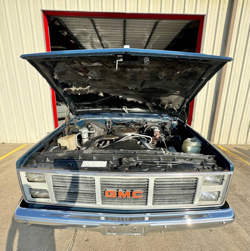 1987 GMC Suburban for sale at Carnival Car Company in Victoria, TX