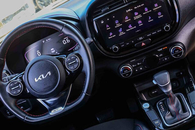 2023 Kia Soul GT-Line