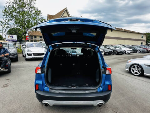 2020 Ford Escape SE