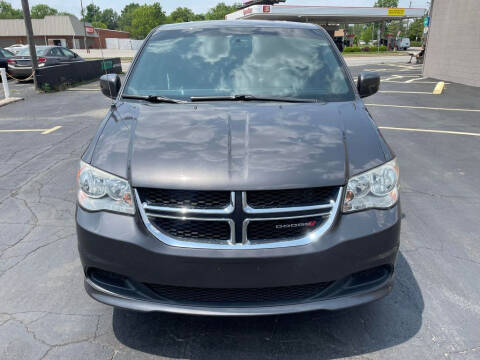 2015 Dodge Grand Caravan for sale at speedy auto sales in Indianapolis IN
