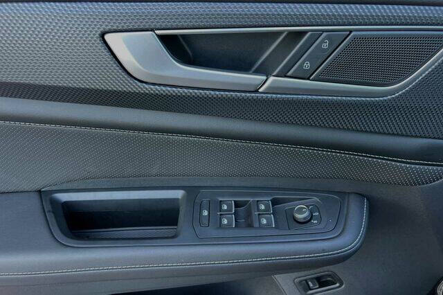 2024 Volkswagen Atlas Cross Sport SEL R-Line 4Motion