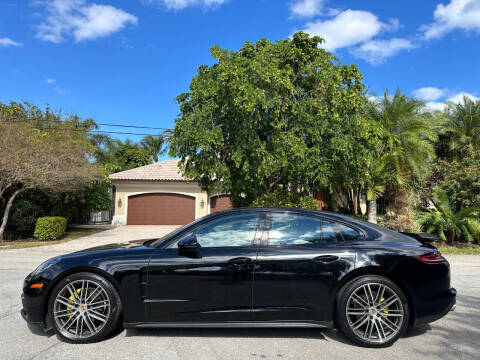 2018 Porsche Panamera 4