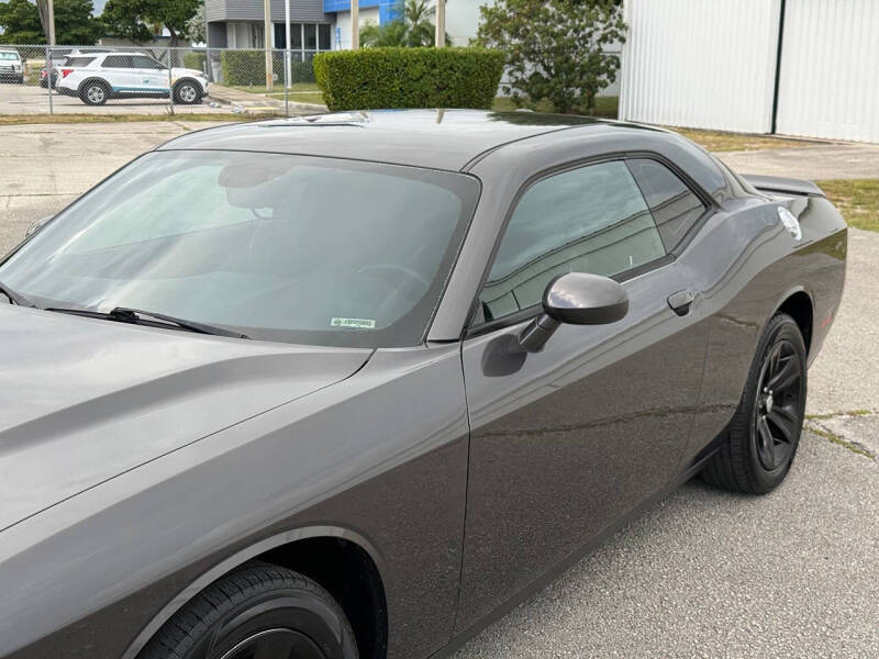 2018 Dodge Challenger SXT