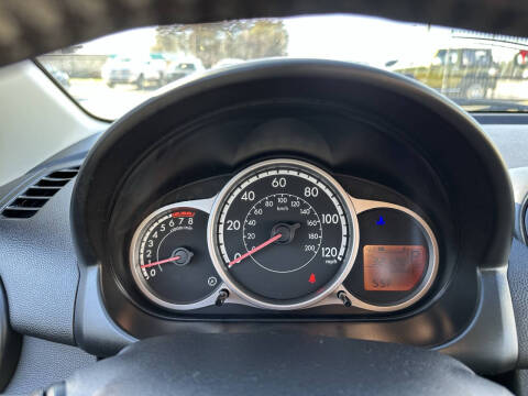 2013 Mazda MAZDA2 Touring