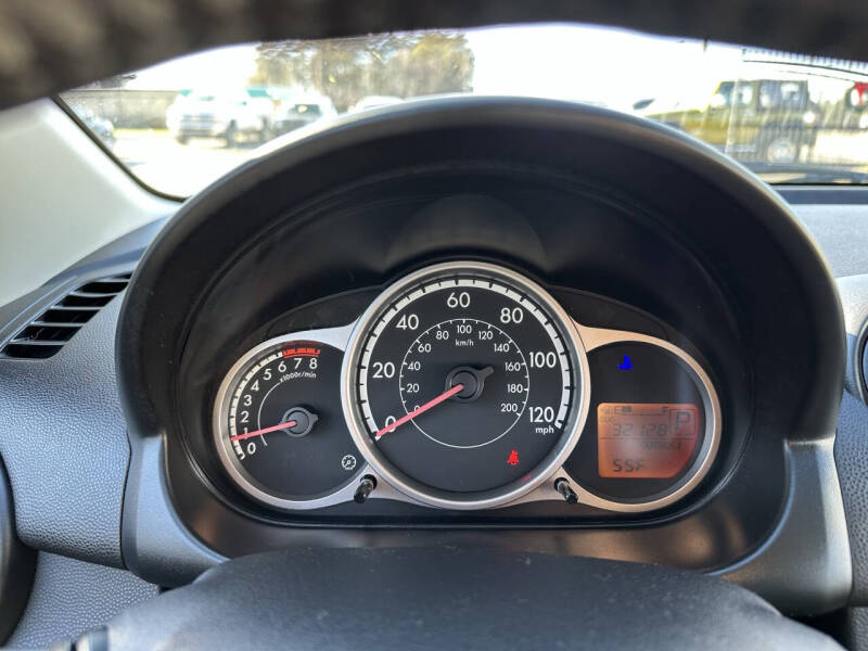 2013 Mazda MAZDA2 Touring