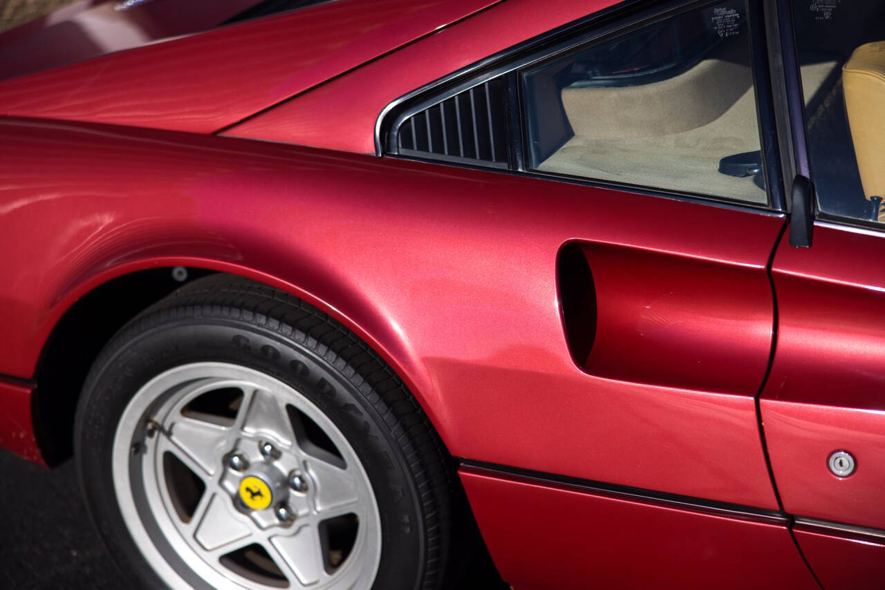 1983 Ferrari 308 21