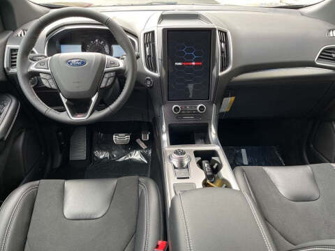 2021 Ford Edge ST