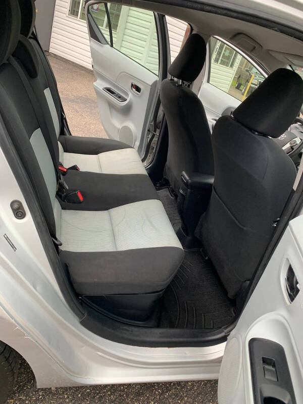 2014 Toyota Prius c Two