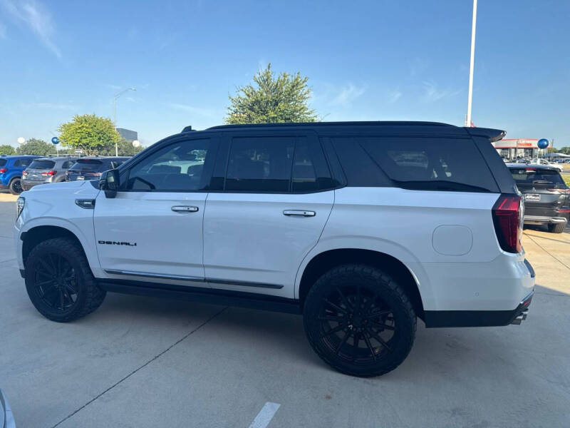 2023 GMC Yukon Denali Ultimate