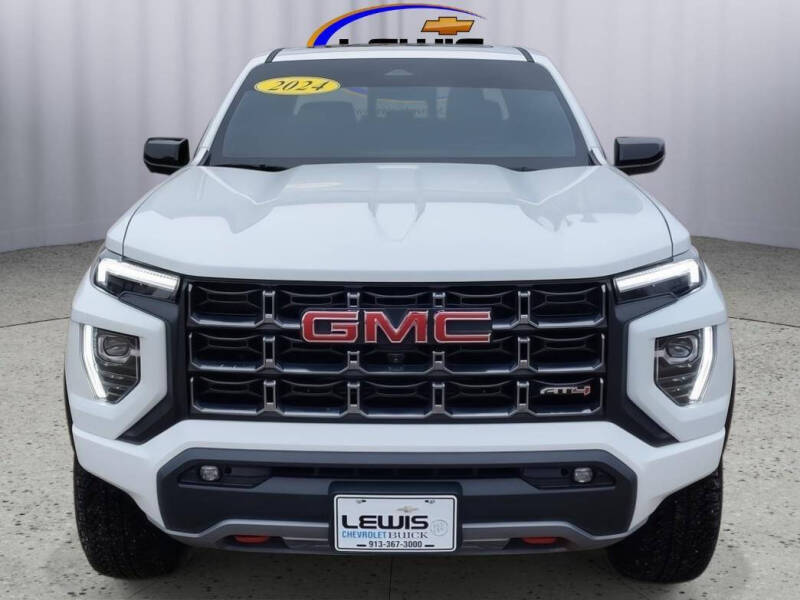 2024 GMC Canyon AT4