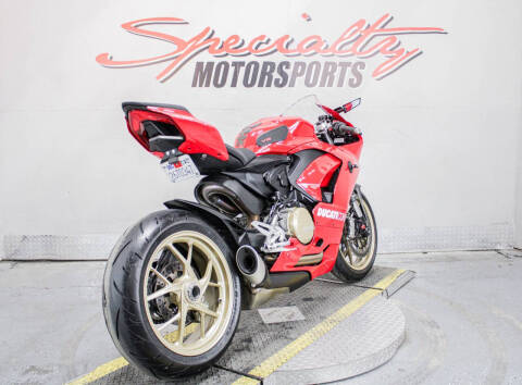 2022 Ducati Panigale V2