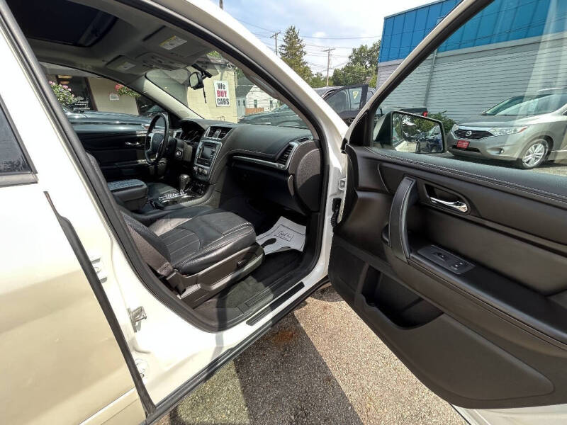 2015 GMC Acadia SLE-2