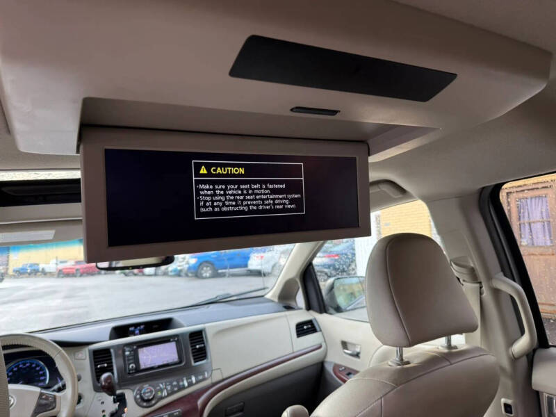 2013 Toyota Sienna