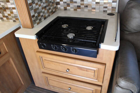 2021 NeXus RV Wraith 34W Cummins 300hp