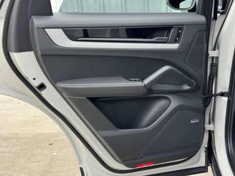 2024 Porsche Cayenne