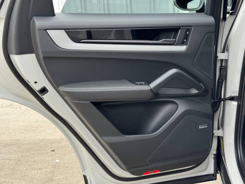 2024 Porsche Cayenne