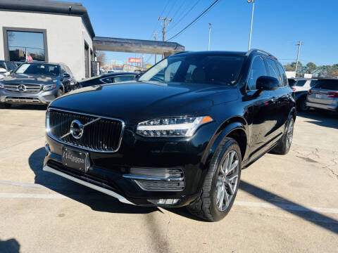2016 Volvo XC90 T6 Momentum